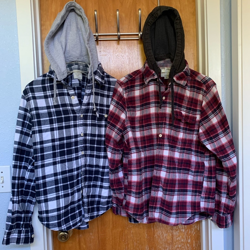 Two AE Super Soft Hooded Flannel Shirts, Excellent condition, size M